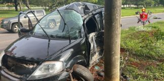 motorista-fica-em-estado-grave-apos-bater-o-carro-em-poste