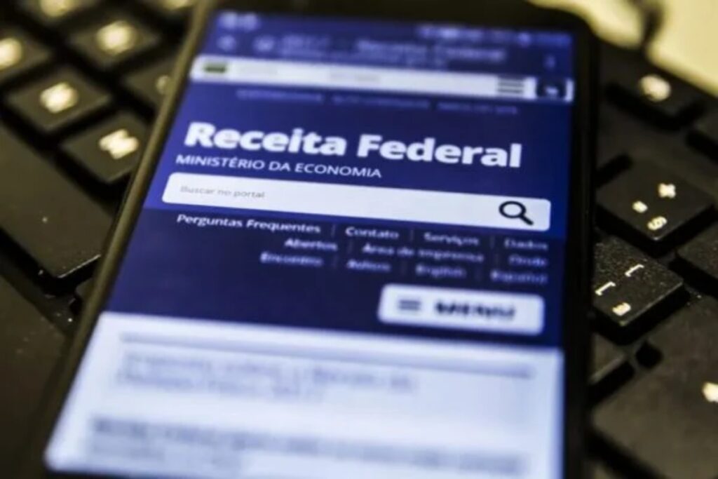 receita-federal-alerta-contribuintes-para-golpe-com-sites-falsos