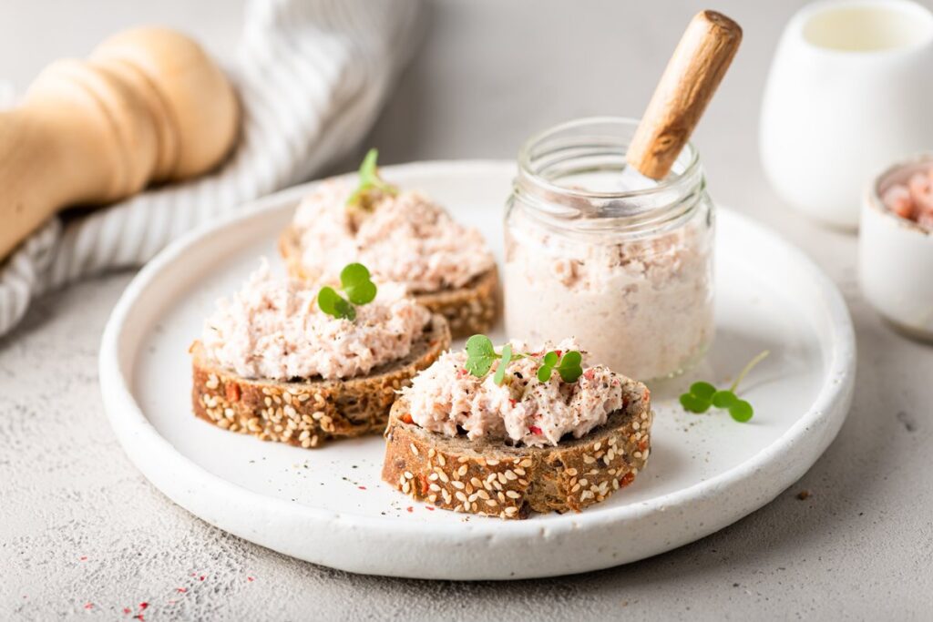 pate-de-atum-cremoso-com-alcaparras-e-limao:-teste-a-receita-ja