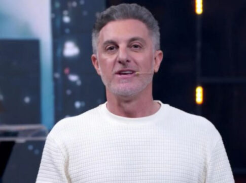 pergunta-simples-confunde-luciano-huck-no-the-wall