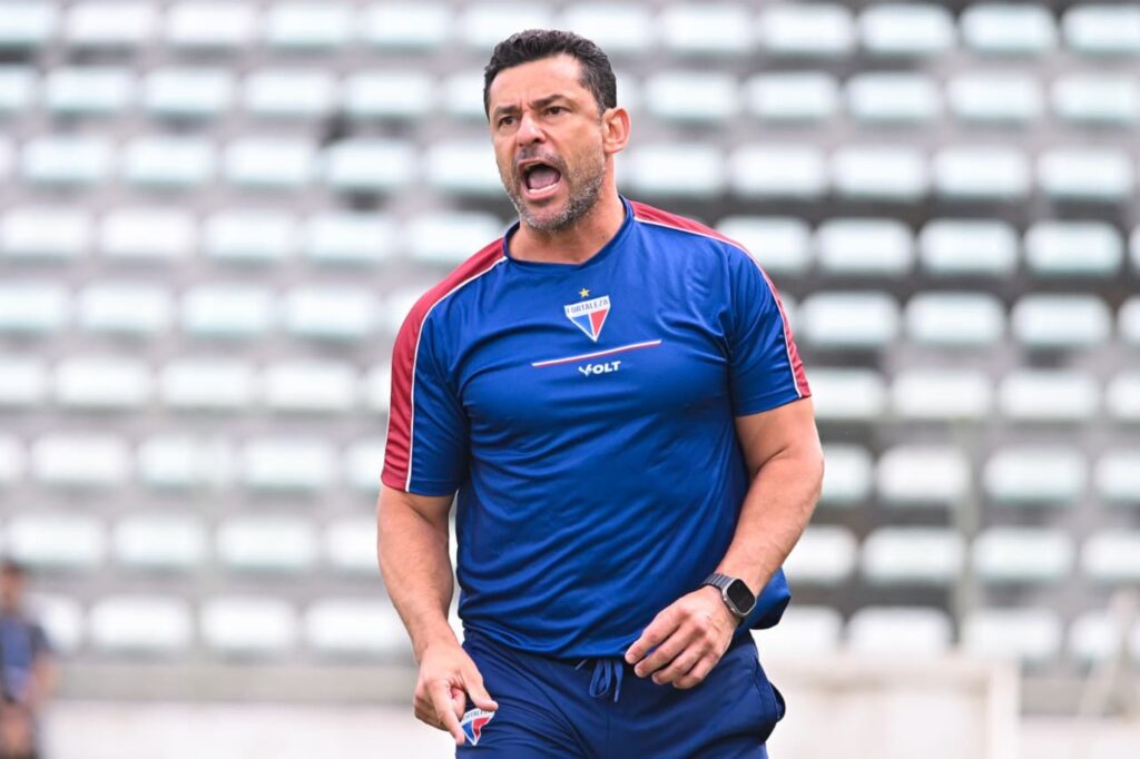 em-brasilia,-ex-atacante-fred-conquista-primeiro-titulo-como-treinador