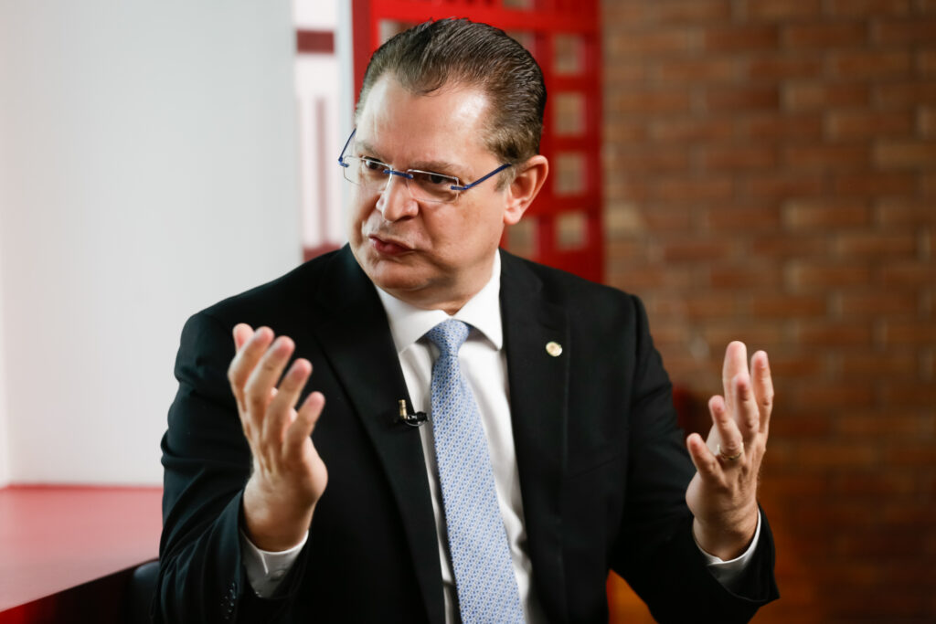 lider-do-pl-se-manifesta-sobre-renuncia-de-zambelli-na-camara