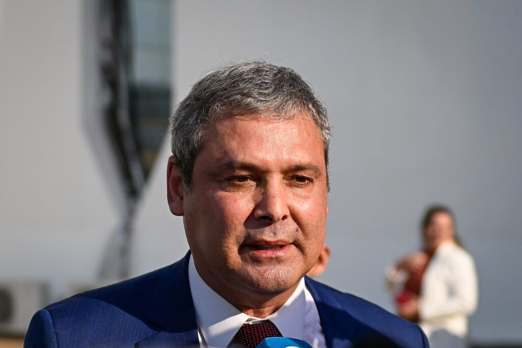 lider-do-pt-rompe-com-centrao:-“nao-podemos-nos-misturar”