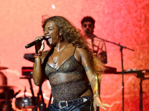 liniker-encerra-festival-estilo-brasil-com-show-comovente-em-brasilia