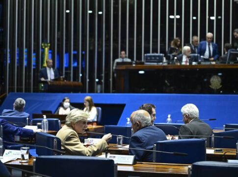 senadores-preparam-mudancas-para-restringir-pl-da-dosimetria