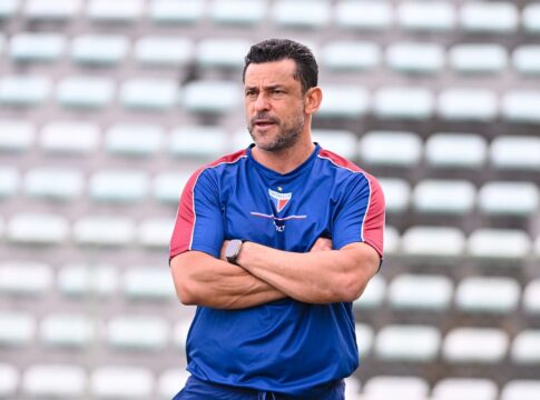 ex-atacante-fred-comemora-primeiro-titulo-como-tecnico:-“e-o-laion”