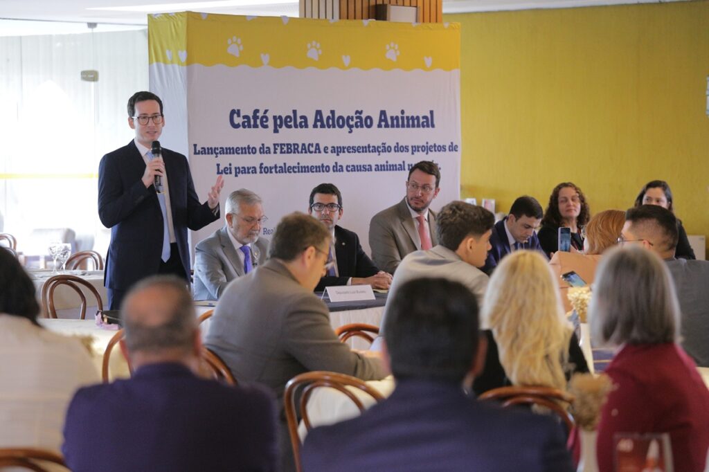 cafe-da-manha-marca-apresentacao-de-pl-dedicado-a-causa-animal-no-pais