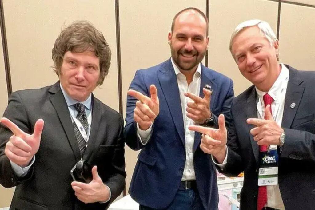 politicos-da-direita-comemoram-a-eleicao-de-jose-antonio-kast-no-chile