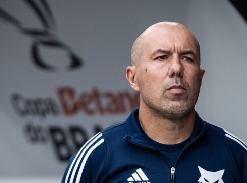 cruzeiro-anuncia-saida-de-leonardo-jardim-apos-reves-na-copa-do-brasil