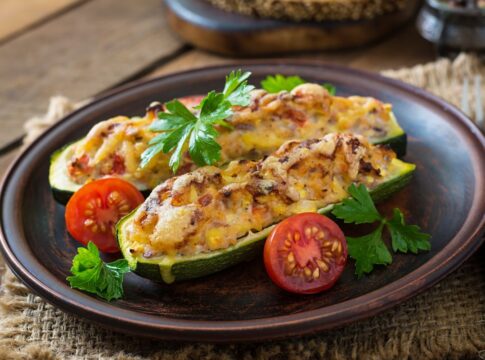 fricasse-de-pernil-reaproveita-sobras-e-vira-prato-reconfortante