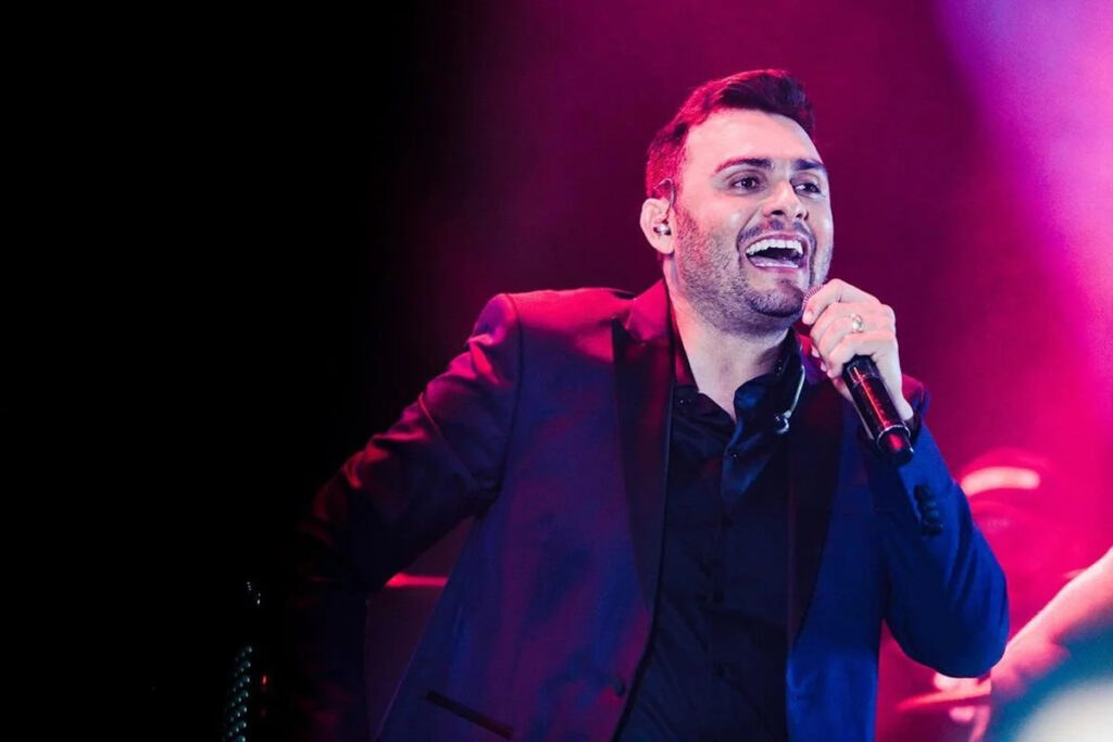 show-de-mano-walter-tem-susto-apos-falha-com-fogos