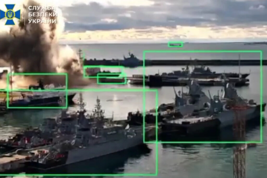 ucrania-atinge-submarino-russo-em-ataque-inedito-no-mar-negro