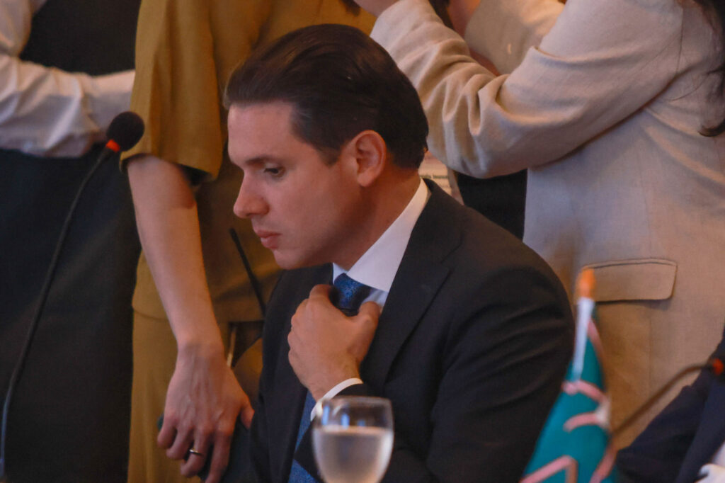 motta-se-manifesta-sobre-situacao-de-ramagem-e-eduardo-bolsonaro