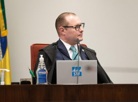 apos-moraes,-zanin-vota-em-julgamento-de-6-reus-da-trama-golpista