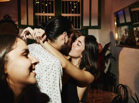 5-pares-de-signos-mais-compativeis-para-encontrar-o-amor-em-2026