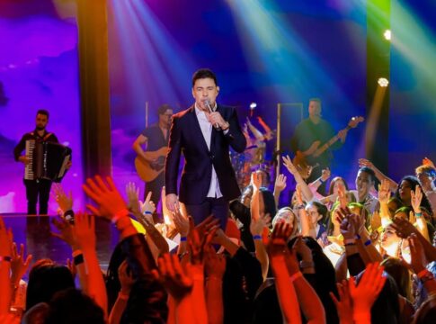 como-seria-o-especial-de-natal-de-zeze-di-camargo-cancelado-pelo-sbt