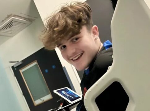 jovem-tem-dor-de-cabeca-ignorada-por-1-ano-e-descobre-cancer-incuravel