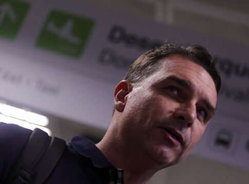 quaest:-54%-avaliam-que-bolsonaro-errou-ao-escolher-flavio