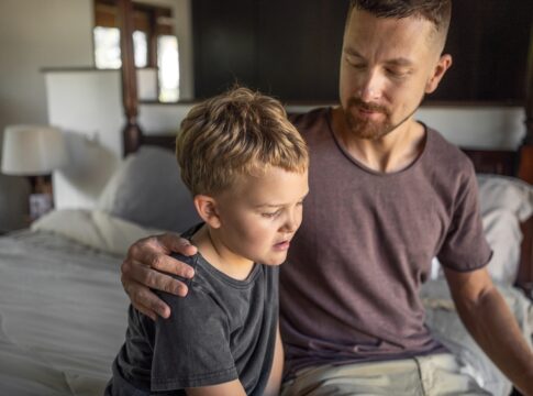 feridas-da-infancia-podem-impactar-a-vida-financeira;-veja-como-curar