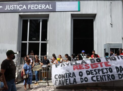 moradores-da-favela-do-moinho-protestam-contra-demolicoes-e-despejos