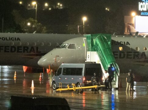 veja-imagens-da-chegada-de-th-joias-a-brasilia