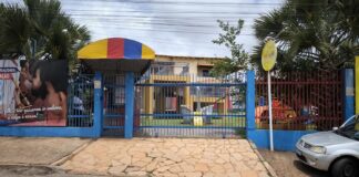 maes-denunciam-que-foram-proibidas-de-entrar-em-creche-irregular-do-df