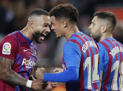 adversarios,-memphis-depay-e-philippe-coutinho-ja-jogaram-juntos