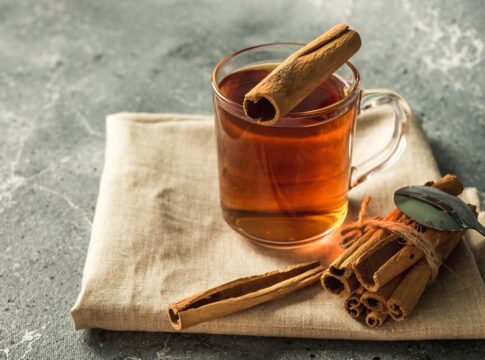 nutricionista-explica-qual-cha-pode-ajudar-no-controle-da-glicose