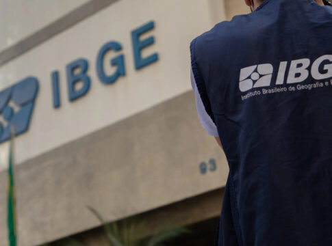 ibge-e-autorizado-a-contratar-39-mil-temporarios-para-censos-em-2025