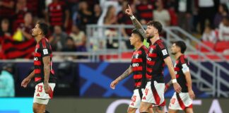 veja-momento-em-que-flamengo-chega-ao-estadio-para-intercontinental