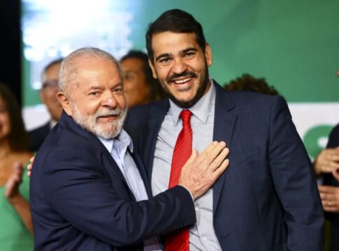 lula-mobiliza-ministros-por-apoio-a-messias:-“nao-deixe-de-pedir-voto”