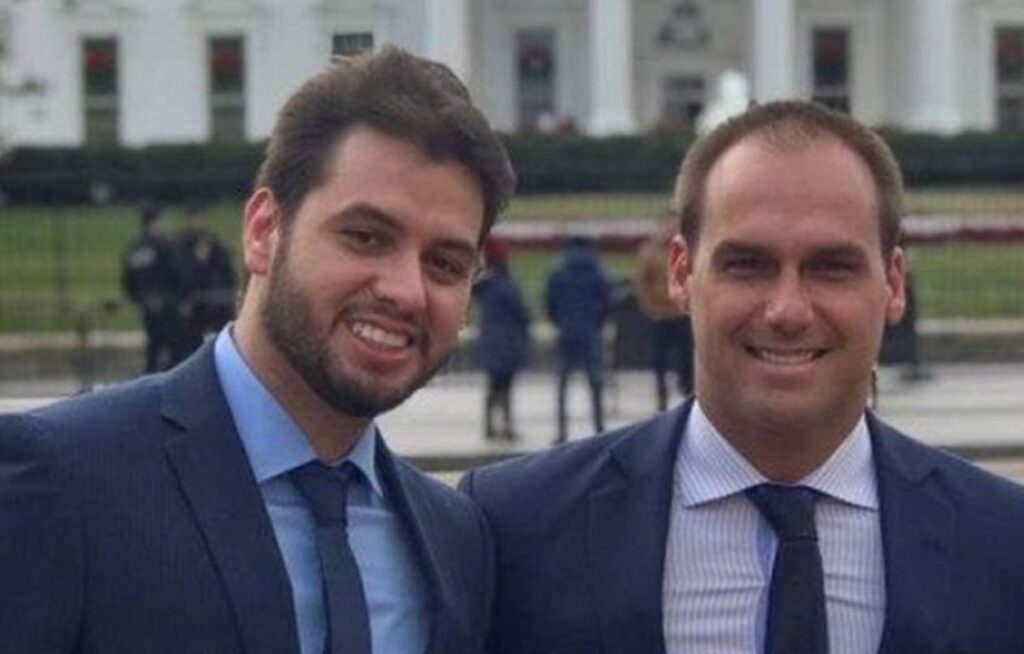 “crueldade”,-diz-eduardo-bolsonaro-sobre-condenacao-de-filipe-martins