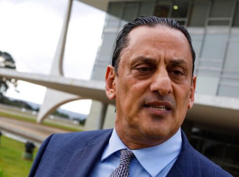 ex-advogado-de-bolsonaro-e-condenado-por-chamar-atendente-de-“macaca”