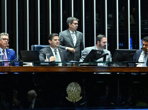 senado-vota-pl-da-dosimetria,-que-pode-reduzir-pena-de-bolsonaro