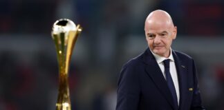 presidente-da-fifa-parabeniza-psg-apos-titulo-da-copa-intercontinental