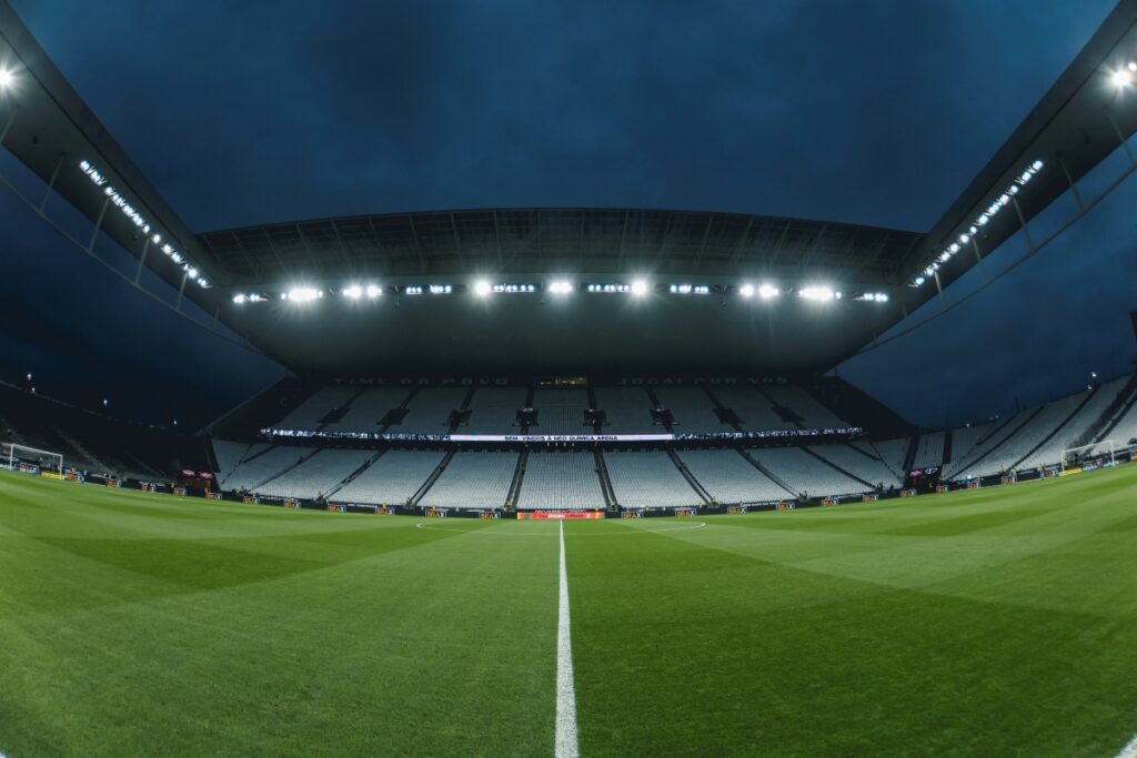 corinthians-e-vasco-fazem-jogo-de-ida-na-final-da-copa-do-brasil;-siga