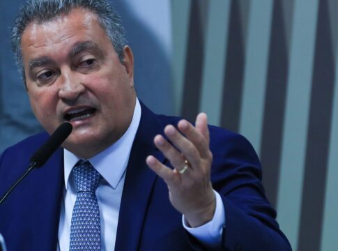 agenda-economica-e-social-do-governo-priorizou-maioria,-diz-rui-costa