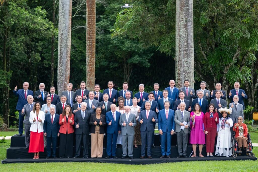 reuniao-ministerial-teve-bronca-em-ministros-e-anuncio-de-demissao