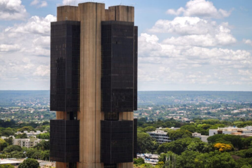 banco-central-eleva-projecoes-do-pib-para-2025-e-2026