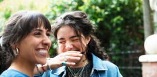 esta-dificil-fazer-amigos?-veja-4-dicas-essenciais-para-socializar