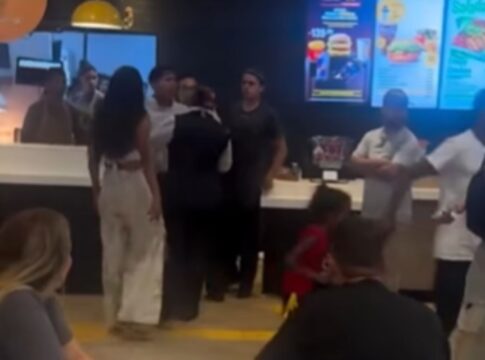 video-mostra-briga-entre-funcionarios-e-clientes-em-mcdonald’s-de-sp