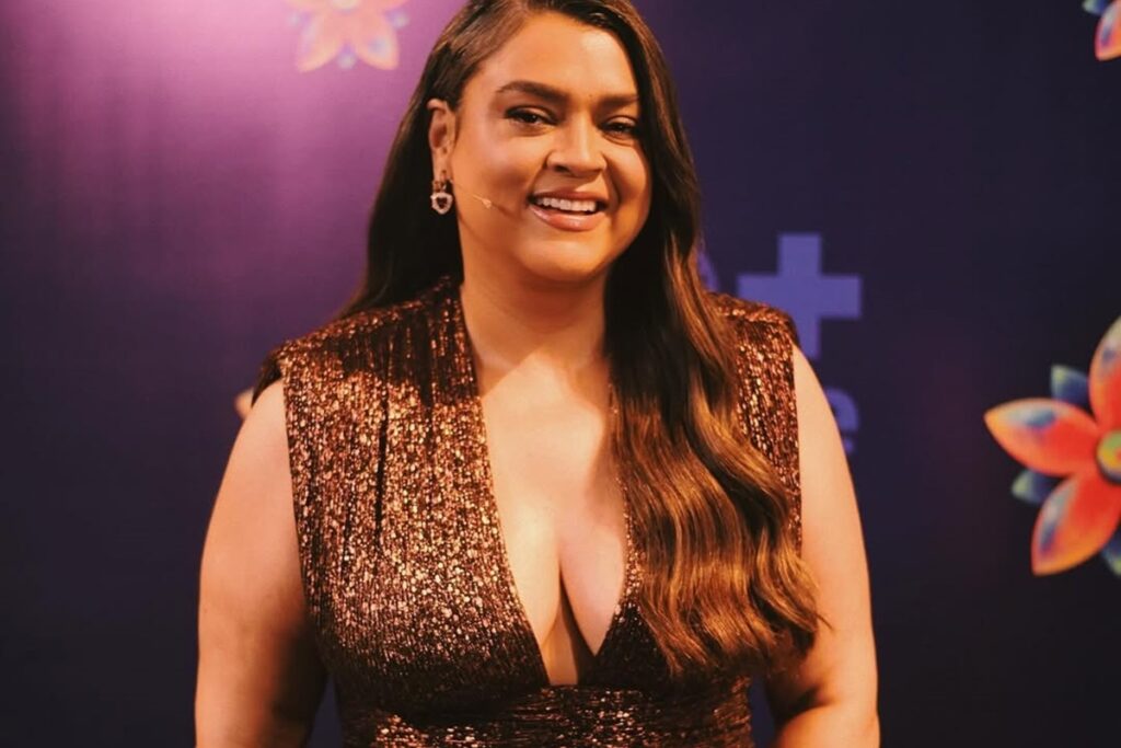 preta-gil-e-homenageada-durante-premiacao-as-mulheres-na-musica