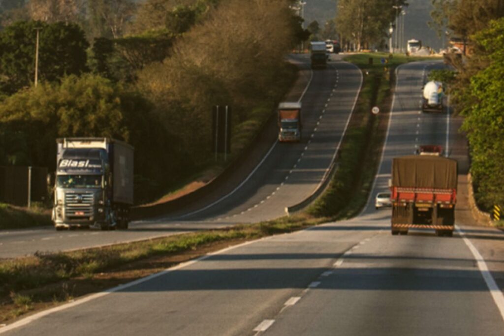 prepare-o-bolso:-pedagio-da-fernao-dias-fica-mais-caro.-veja-valores