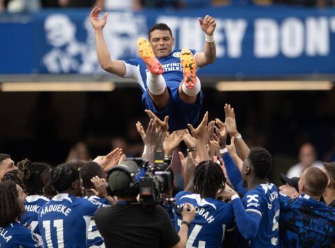 chelsea-intriga-web-apos-celebrar-carreira-de-thiago-silva:-“monstro”