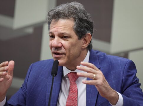 haddad-diz-que-lula-vai-respeitar-sua-decisao-sobre-2026