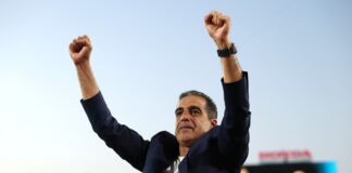 renato-paiva-relembra-vitoria-do-botafogo-sobre-o-psg:-“emblematica”