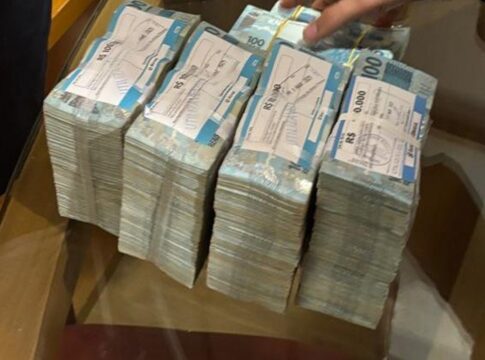 pf-apreende-r$-430-mil-em-quarto-de-hotel-de-sostenes-cavalcante