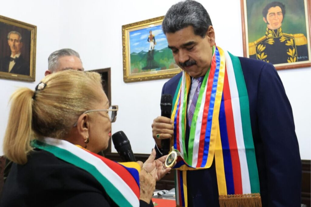maduro-se-autoproclama-“arquiteto-da-paz”-apos-corina-receber-nobel