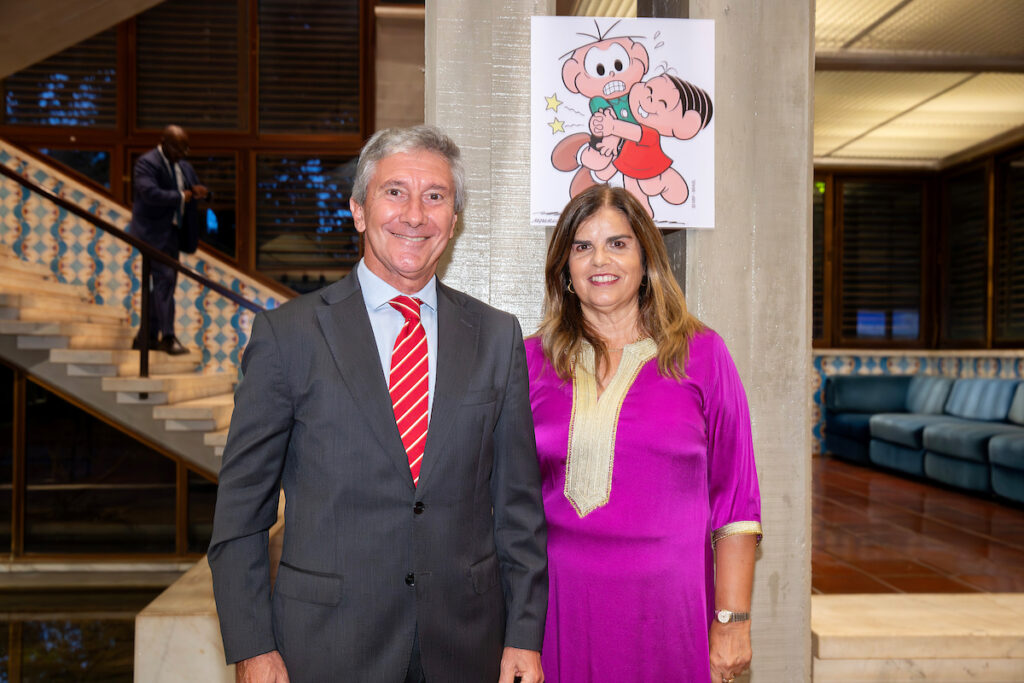 embaixador-portugues-luis-faro-se-despede-do-pais-com-abraco-caloroso