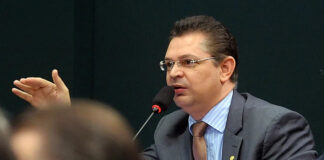 sostenes-cavalcante-revela-origem-de-r$-430-mil-encontrados-em-hotel